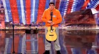 Following his impressive performance of ‘Cars’ on Britain’s Got Talent, Michael Collins gives his view on how his performances went on the night and also gives a rendition of Leonard […]