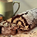 Paul Hollywood Pies and Puds :  Peppermint and Chocolate Roulade