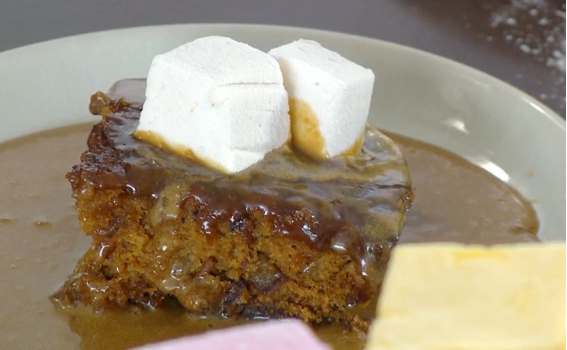 sticky toffee pudding