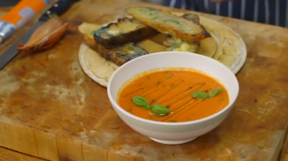 Quick tin tomato and basil soup with garlic butter and Italian San