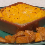 Phil Vickery cottage pie with swede and sweet potato mash recipe on This Morning