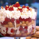 Tom Parker Bowles perfect Christmas trifle recipe on This Morning