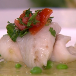 Theo’s sea bass with pea puree summer meal in a mug recipe on This Morning