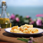 Gino’s paccheri pasta with cheese sauce (Italian macaroni cheese) recipe on Gino’s Italian Escape