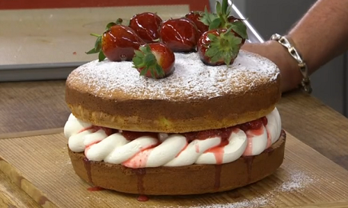 James Martin French strawberry sponge cake with cream and ...