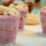 Tom Kerridge low calorie lemon and blueberry yoghurt pudding pots recipe on Lose Weight and Get Fit with Tom Kerridge