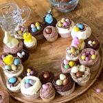 Juliet Sear Easter cupcake wreath recipe on This Morning