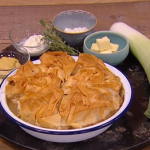 Ruby Bhogal chicken, leek and wild mushroom pie recipe on Steph’s Packed Lunch
