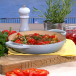 Donal Skehan one pan supper with Italian sausage, peppers and chicken recipe on This Morning