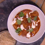 Dean Edwards butter chicken chilli curry with yoghurt and rice recipe on Steph’s Packed Lunch