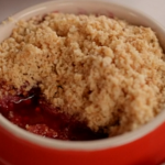 Lisa Faulkner mini fruit crumbles with shortbread biscuits recipe on John and Lisa’s Weekend Kitchen