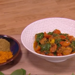 John Whaite saag halloumi curry with spinach and cherry tomatoes recipe on Steph’s packed Lunch
