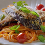 Jamie Oliver aubergine Parmesan Milanese with pasta and a sweet tomato sauce recipe on Jamie: Keep Cooking Family Favourites