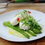 Jamie Oliver steamed cod with asparagus and avocado hollandaise sauce recipe