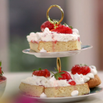 John Torode and Lisa Faulkner strawberry shortcake crunch recipe on John and Lisa’s Weekend Kitchen