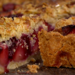 Jamie Oliver apple and blackberry crumble pie recipe on This Morning