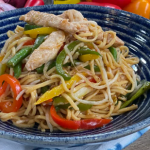 Phil Vickery 10 minutes chow mein with turkey and peppers recipe on This Morning
