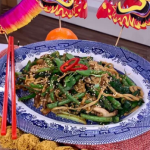 Gok Wan long life noodles (Dan Dan noodles) with sweet soy sauce and vegetables recipe on This Morning