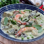 Clodagh Mckenna Thai green curry with prawns, spinach, aubergine and peas recipe on This Morning