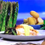 Phil Vickery roast turbot with asparagus, Jersey Royal potatoes and hollandaise sauce on This Morning