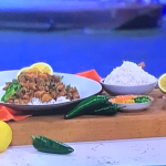 Nisha Katona chicken dopiaza 30 minutes curry in a hurry with apricots recipe on This Morning