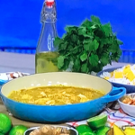 Nisha Katona coconut chicken curry recipe on This Morning