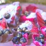 Kirstie Allsopp chocolate, fruit and ice cream canapes on Kirstie’s Handmade Christmas
