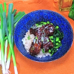 Theo Michaels pork belly teriyaki bowl with rice and spinach recipe on Steph’s Packed Lunch