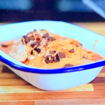 Dean Edwards baked protein oats with chocolate chips and caramelised biscuit spread recipe on Air Fryers Made Easy