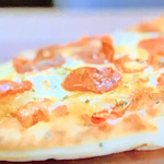 Dean Edwards chilli cheese naan bread pizza on Air Fryer Made Easy