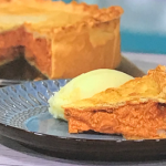 Simon Rimmer butter chicken and leek pie with mash potatoes recipe on Sunday Brunch