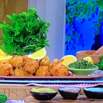 Nisha Katona popping spicy scampi with gram flour and green chutney recipe