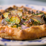 Elly Pear galette with red onion, baby potatoes, Stilton cheese and onion marmalade recipe