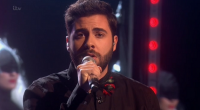 Andrea Faustini rocked with ‘Somebody to Love’ by Queen after returning from his trip to Italy on The X Factor. In his pre-performance VT Andrea was seen returning to Rome […]