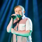 Stephen McLaughlin on The Voice 2015 singing Piece of My Heart by Janis Joplin 