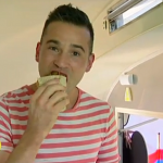 Dean Edwards Crispy falafels in pitta with chickpeas and salad recipe on Lorraine