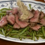 Jamie Oliver steak and chips with green beans and mushroom sauce on Jamie Money Saving Meals Extra Portions