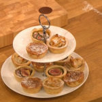 Gino D’Acampo pimped up mince pies recipe for vegans on Let’s Do Christmas