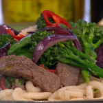 Joe Wicks beef and noodle stir-fry recipe on This Morning