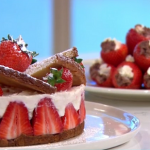 Phil Vickery cheesecake with shortbread and British strawberries recipe on This Morning