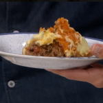 Liam Charles cheeky cottage cheeseburger pie recipe on This Morning