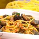 Isaac Carew spicy salami spaghetti with clams, vodka and Nduja recipe on This Morning