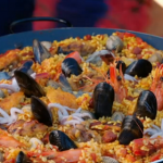 Jamie Oliver Southend pier paella with chicken thighs, chorizo and seafood recipe on Jamie and Jimmy’s Friday Night Feast