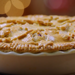 Jamie Oliver hodgepodge pie with leftover Christmas turkey recipe on Jamie: Keep Cooking at Christmas