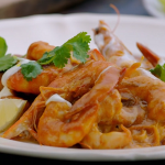 Jamie Oliver fragrant and perfumed prawn curry with rice cake and mango chutney recipe