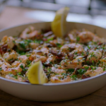 Jaime Oliver pepper, prawn and Chorizo bake with rice recipe on Jamie: Keep Cooking Family Favourites