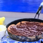 Phil Vickery chocolate pudding with canned pears and ice cream recipe on This Morning