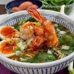 Gok Wan speedy prawn ramen recipe on This Morning