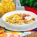 Meliz Berg one-pot lamb pasta with garlic yoghurt and chilli butter recipe on This Morning