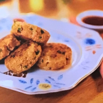 Gok Wan Thai fish cakes with lemongrass, chilli and ginger recipe on Gok Wan’s Easy Asian